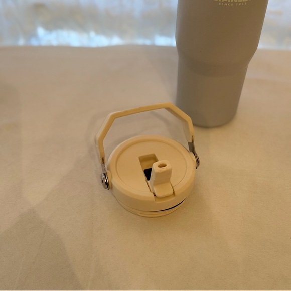 Stanley Light Blue Insulated Tumbler - Picture 9 of 11